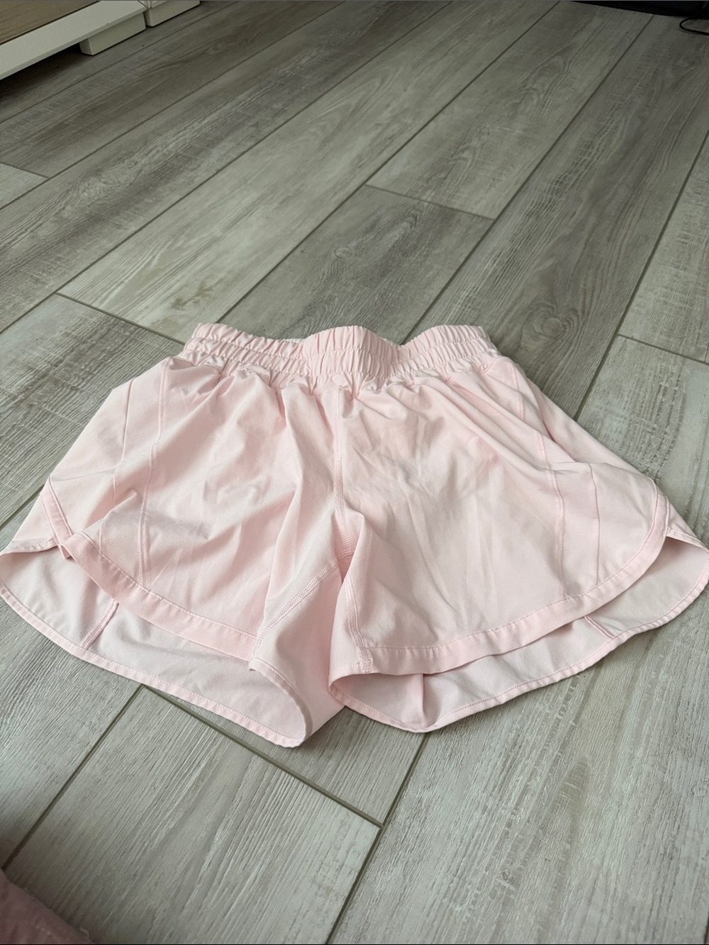 lululemon athletica Light Pink Elastic-Waist Athletic Shorts 5” inseam
